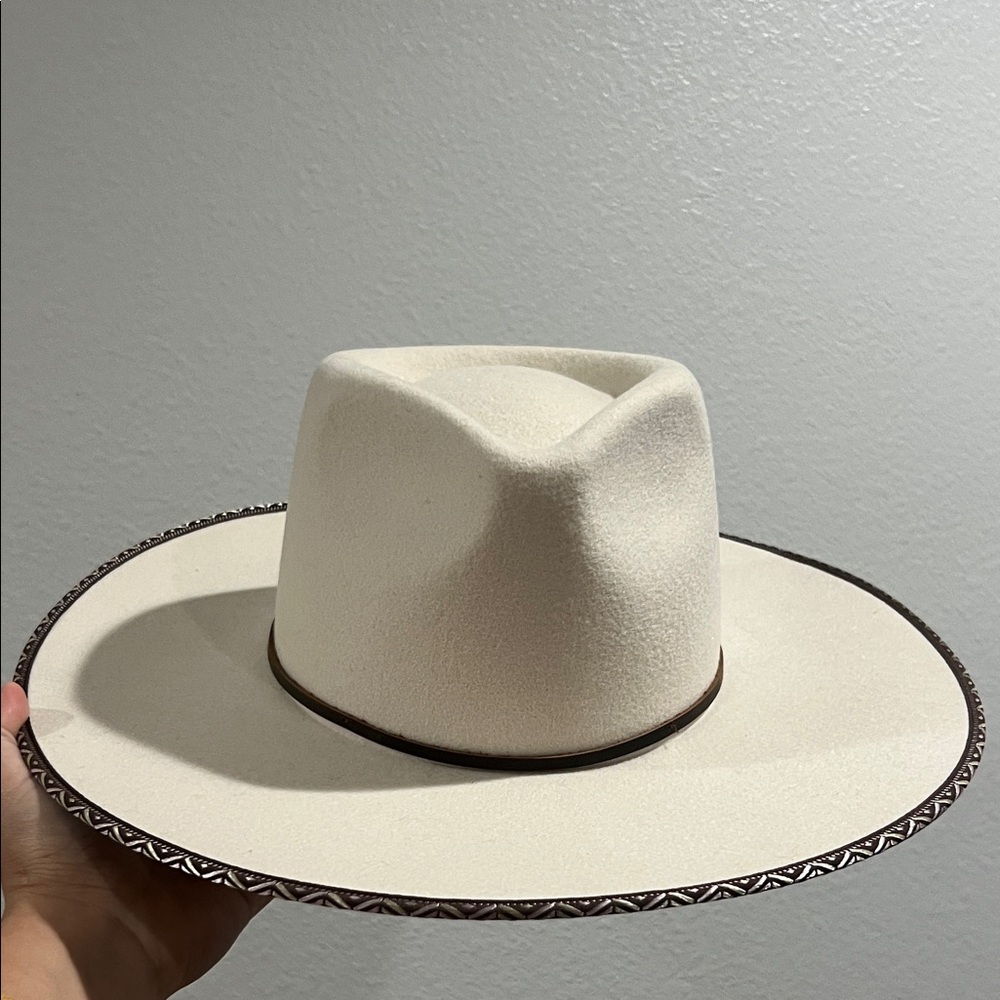 Olive & Pique Billie Ivory Women's Hat